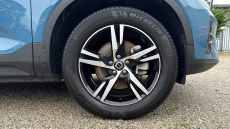 Volvo XC40 2.0 B4P Plus Dark 5dr Auto Petrol Estate